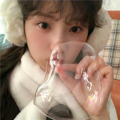 接近无限的白